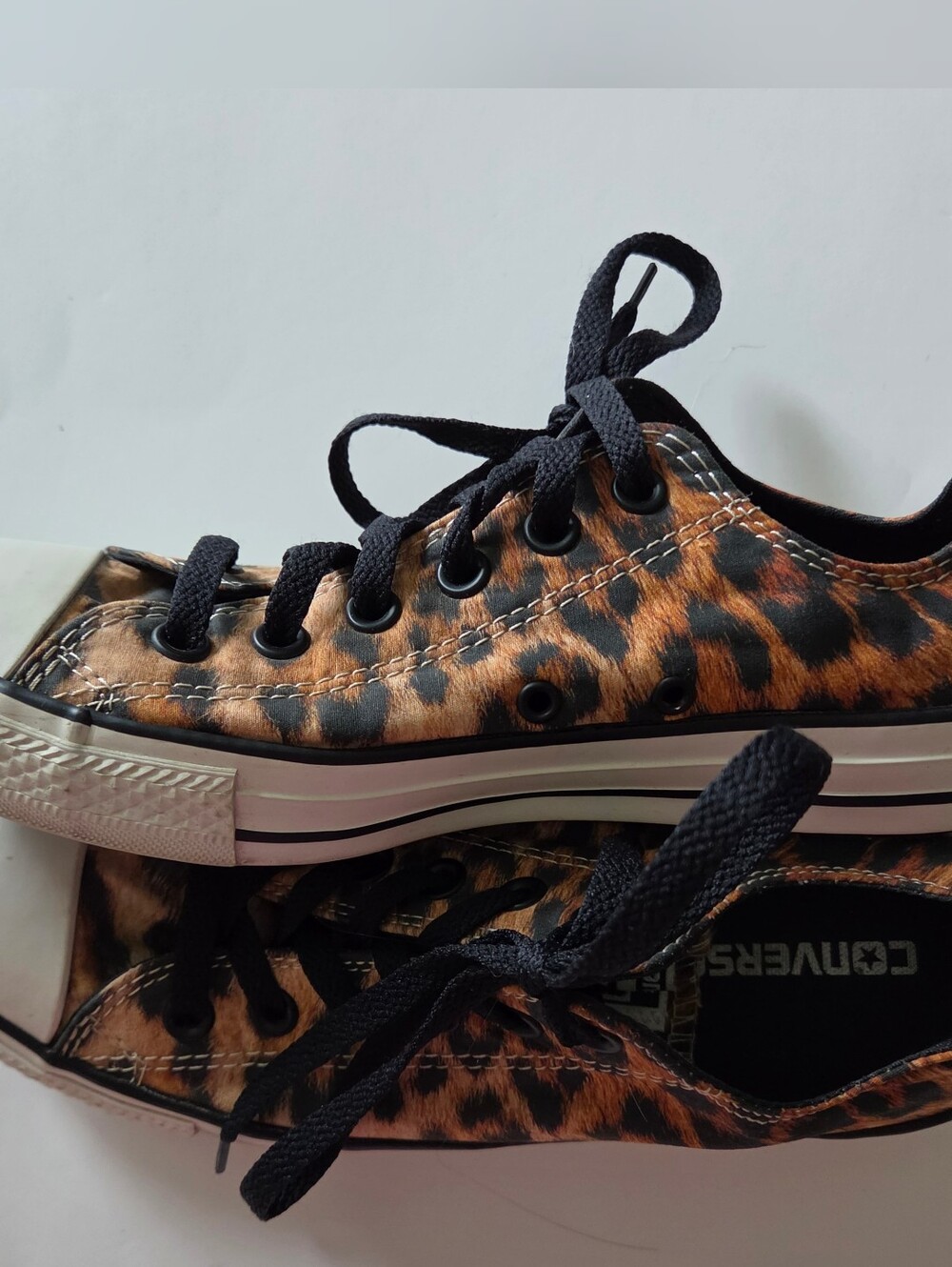 Leopard Print Low Top Chuck Converse Sneakers Women's 8 Men's 6 All Star